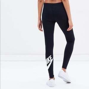 Nike Leg-A-See Leggings - Gray